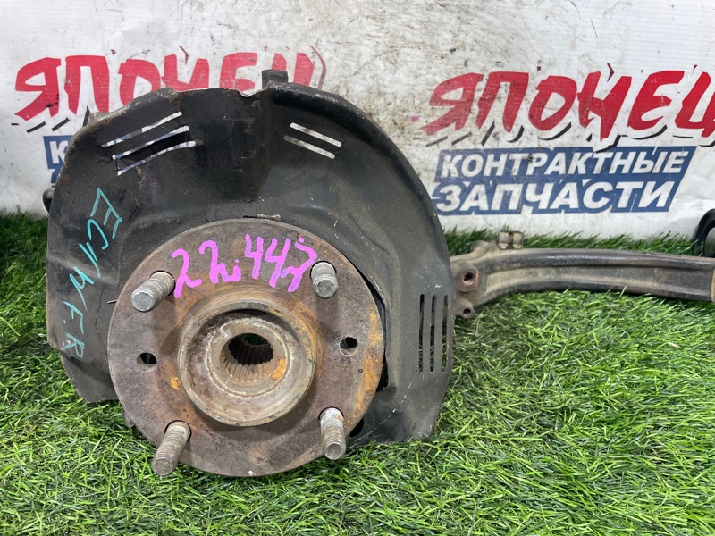 Ступица Mitsubishi Legnum EC1W 4G93 передняя правая (б/у)