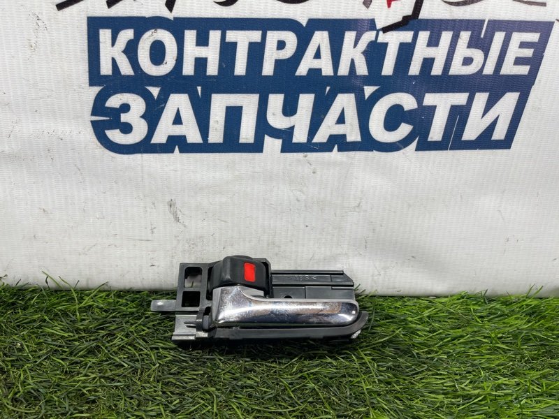 Ручка двери внутренняя Toyota Wish ZNE14 1ZZ-FE передняя левая (б/у)