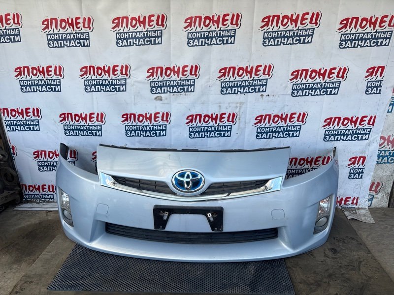 Бампер Toyota Prius ZVW30 2ZR-FXE передний (б/у)
