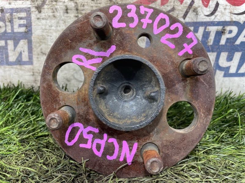 Ступица Toyota Probox NCP50 1NZ-FE задняя (б/у)