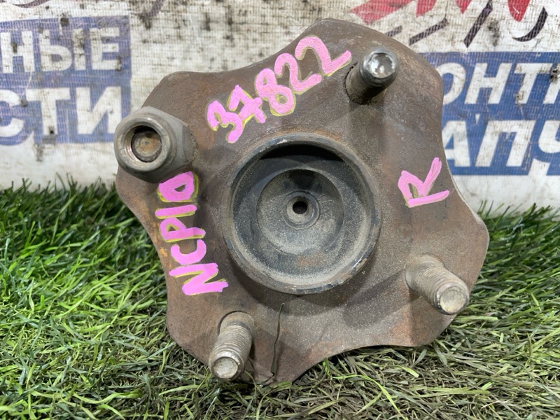 Ступица Toyota Vitz NCP10 1SZ-FE задняя правая (б/у)