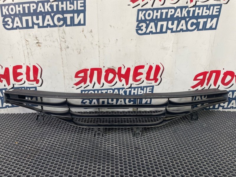 Решетка радиатора Toyota Wish ZGE20 2ZR-FAE 2010 (б/у)