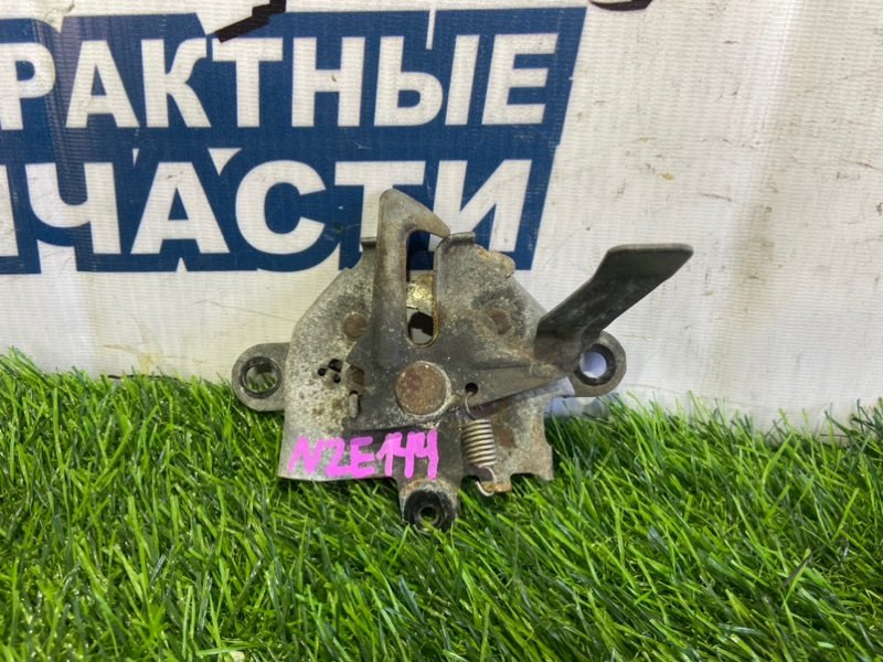 Замок капота Toyota Corolla Fielder NZE144 1NZ-FE (б/у)