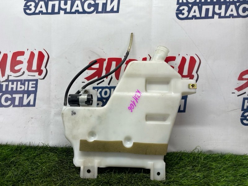 Бачок стеклоомывателя Toyota Hiace KZH106 1KZ-TE (б/у)
