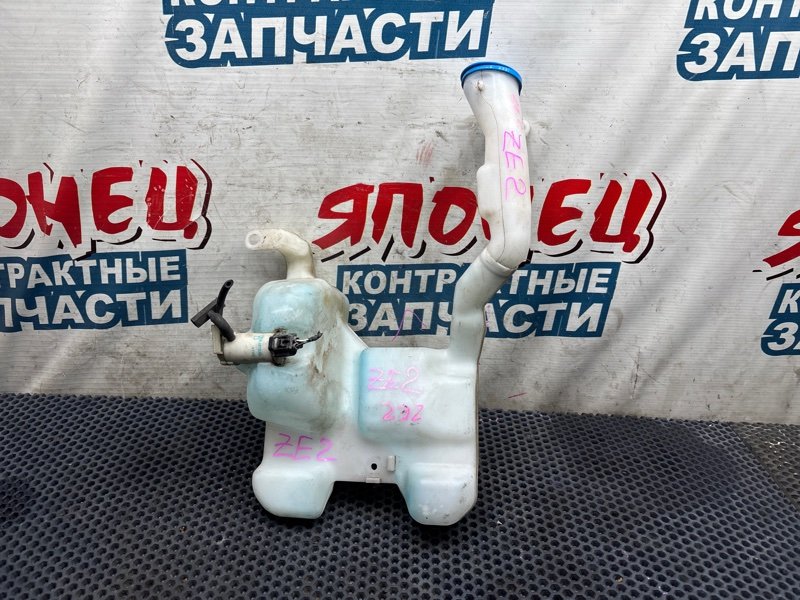 Бачок стеклоомывателя Honda Insight ZE2 LDA (б/у)