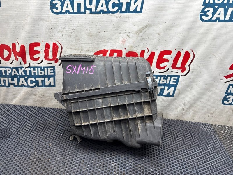 Корпус воздушного фильтра Toyota Ipsum SXM15 3S-FE (б/у)