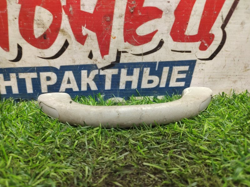 Ручка салона Honda Fit GD1 L13A (б/у)