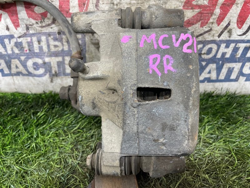 Суппорт Toyota Mark Ii Qualis MCV21 2MZ-FE задний правый (б/у)