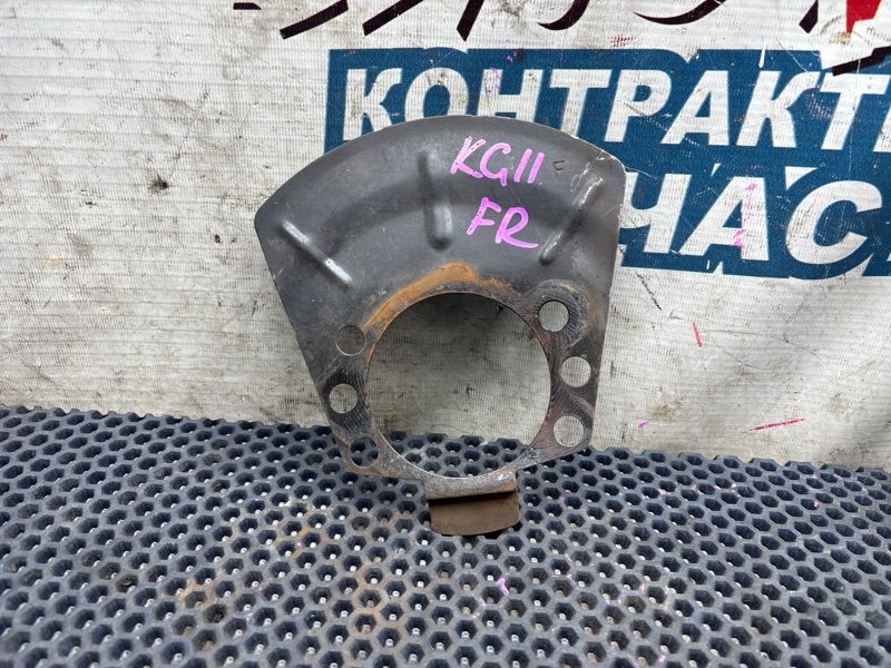 Кожух тормозного диска Nissan Bluebird Sylphy KG11 MR20DE передний правый (б/у)