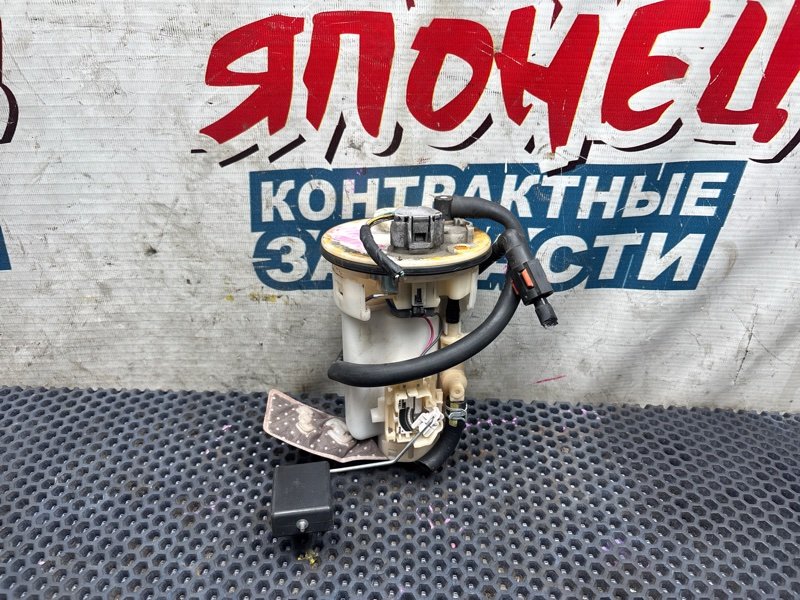 Топливный насос Toyota Wish ZGE25 2ZR-FAE (б/у)