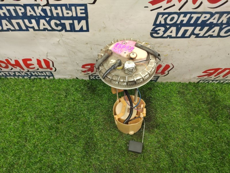 Топливный насос Toyota Vitz KSP90 1KR-FE (б/у)