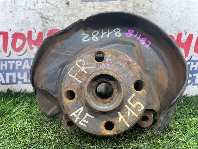 Ступица Toyota Sprinter Carib AE115 4A-FE передняя правая (б/у)
