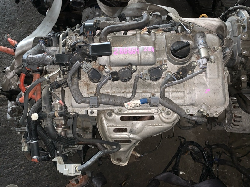 Двигатель Toyota Prius ZVW30 2ZR-FXE (б/у)