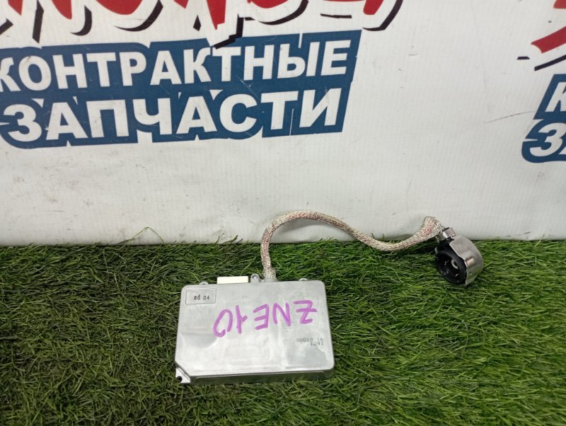 Блок ксенона Toyota Wish ZNE10 1ZZ-FE (б/у)