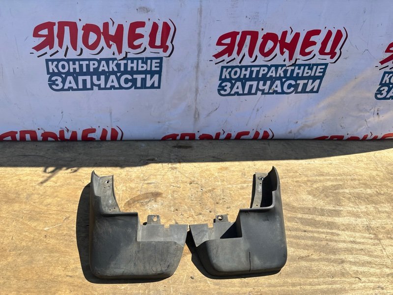 Брызговик Honda Crv RD4 K20A передний (б/у)