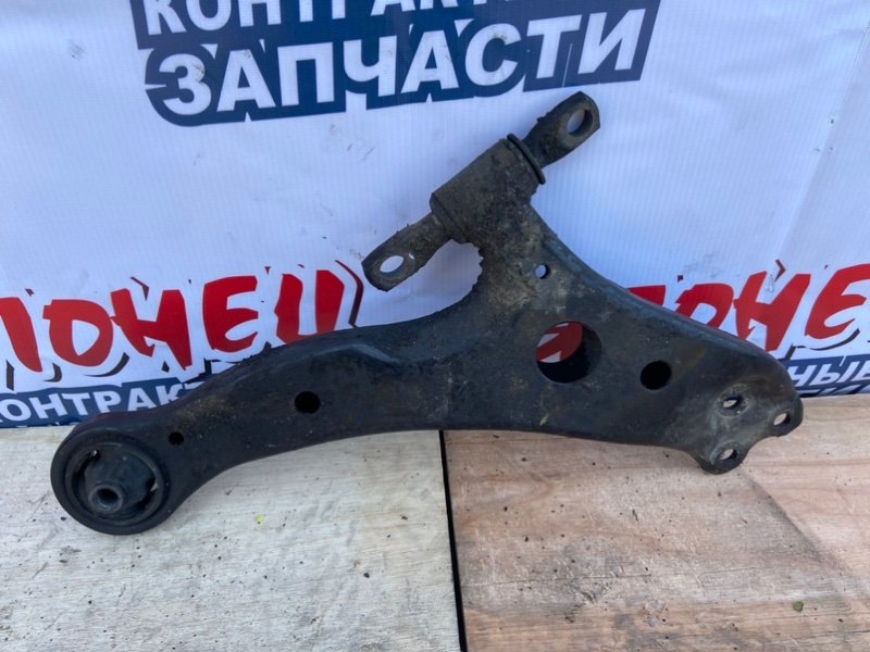 Рычаг нижний Toyota Camry ACV40 2AZ-FE передний правый (б/у)