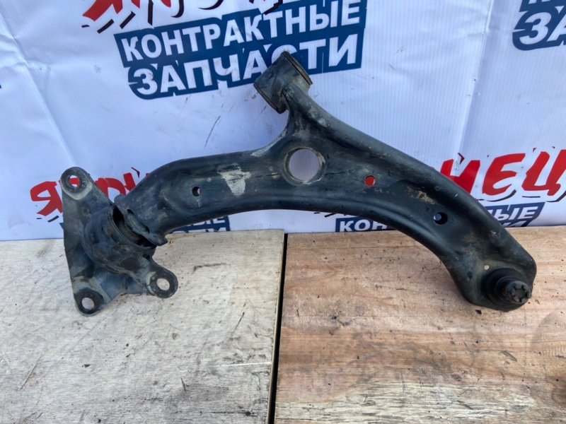 Рычаг нижний Honda Freed GB3 L15A передний правый (б/у)