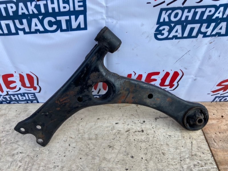 Рычаг нижний Toyota Wish ZNE14 1ZZ-FE передний левый (б/у)
