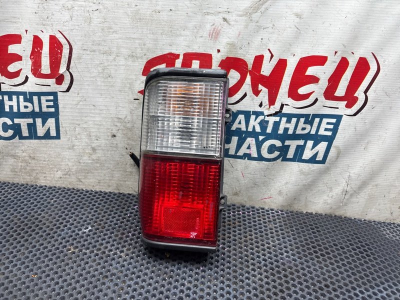 Стоп-сигнал Mazda Bongo SK22M R2 левый (б/у)