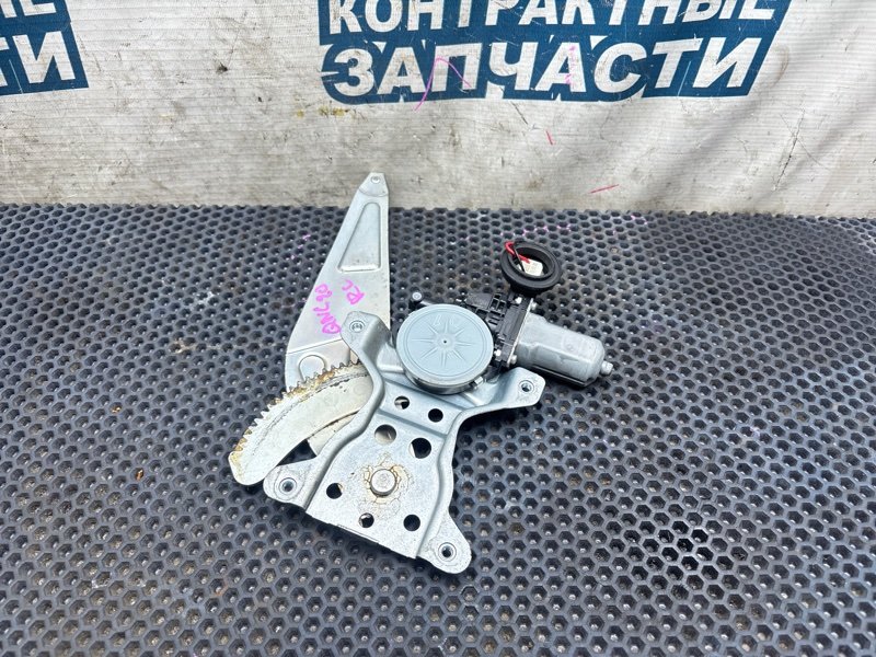 Стеклоподъемник Toyota Bb QNC20 K3-VE задний левый (б/у)
