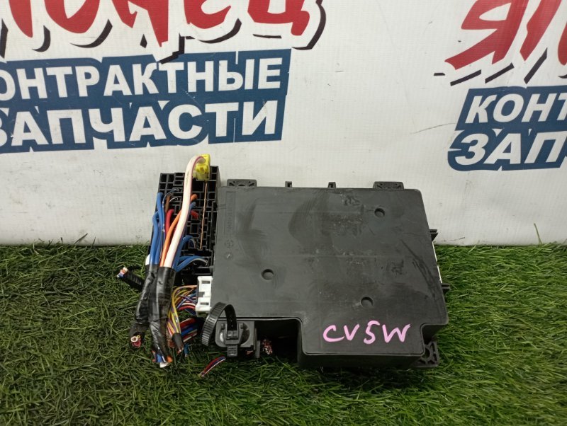 Блок предохранителей салона Mitsubishi Delica D:5 CV5W 4B12 (б/у)