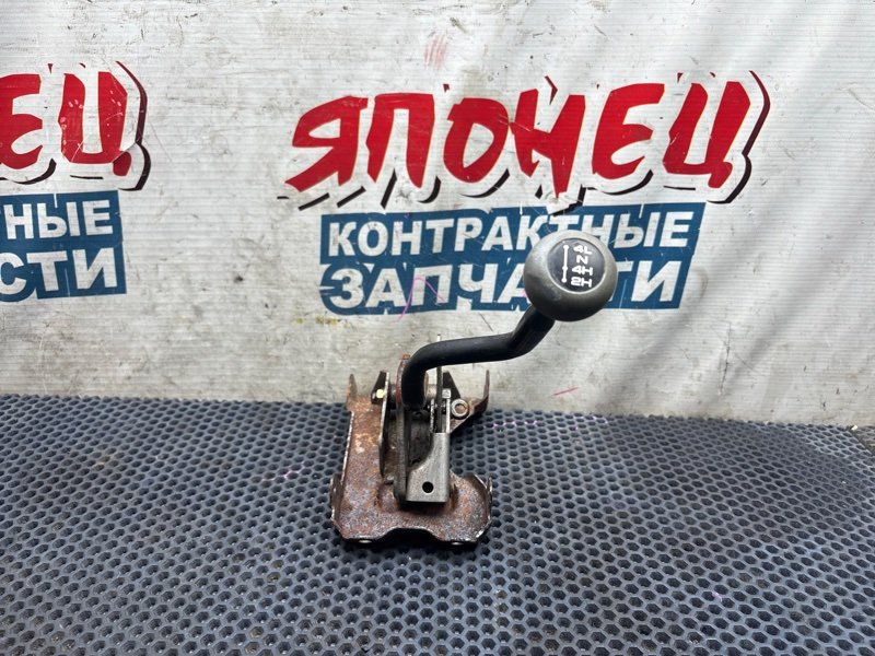 Ручка переключения раздатки Mazda Bongo SK22M R2 (б/у)