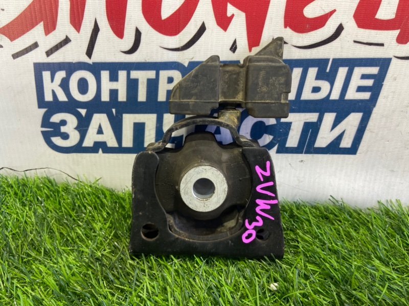 Подушка двигателя Toyota Prius ZVW30 2ZR-FXE передняя (б/у)