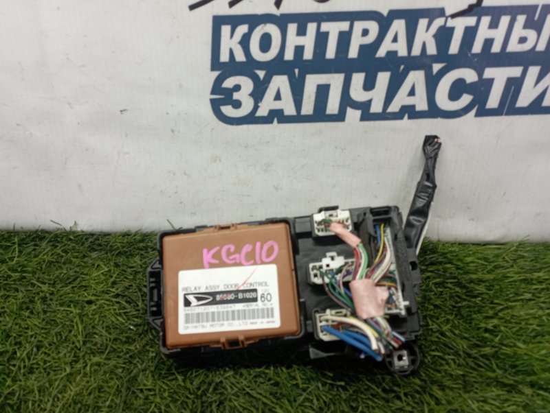 Блок предохранителей салона Toyota Passo KGC10 1KR-FE (б/у)