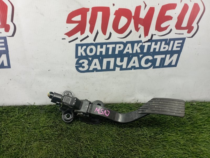 Педаль газа Mitsubishi Delica D:5 CV5W 4B12 (б/у)