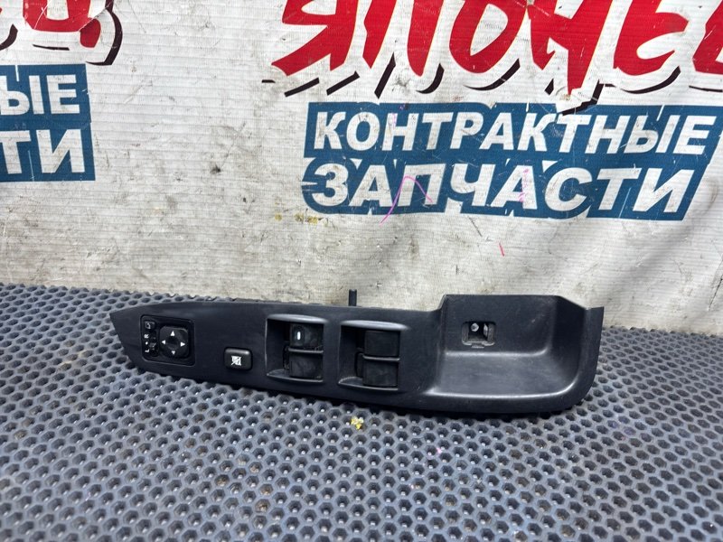 Блок упр. стеклоподьемниками Mitsubishi Outlander CW5W 4B12 передний правый (б/у)