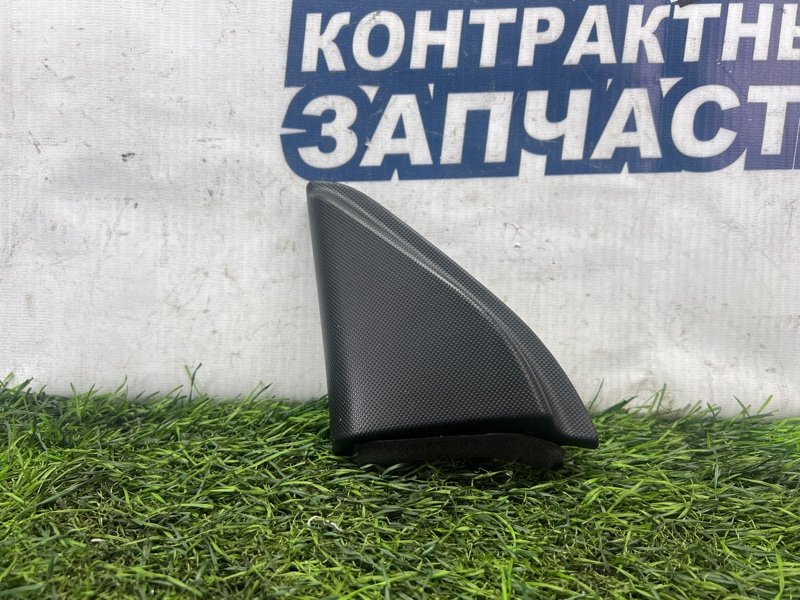 Уголок двери внутренний Toyota Allex NZE121 1NZ-FE передний левый (б/у)