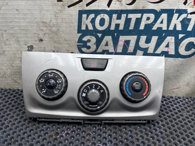 Блок управления климат-контролем Toyota Bb QNC20 K3-VE (б/у)