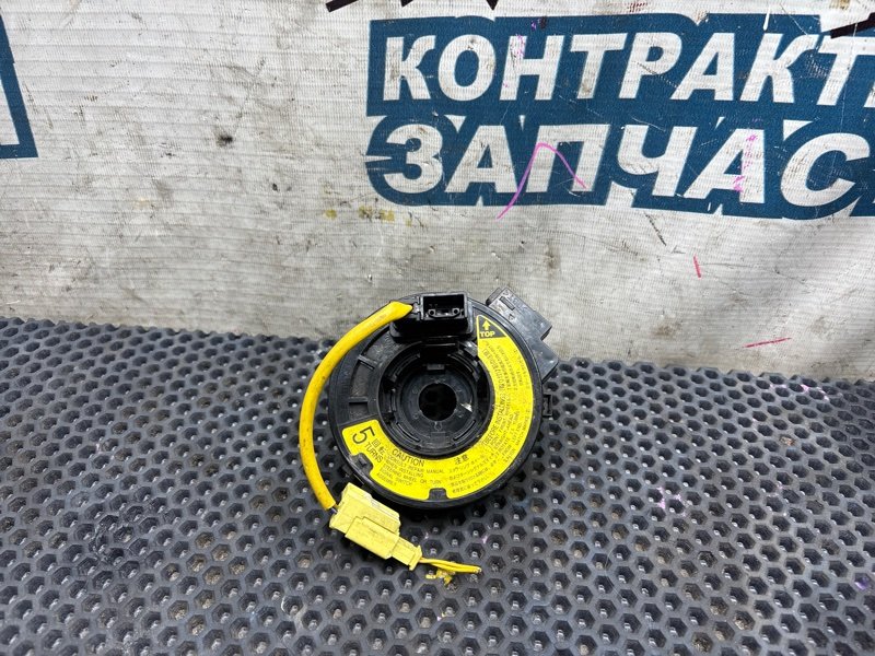 Шлейф-лента air bag Toyota Noah AZR65 1AZ-FSE (б/у)
