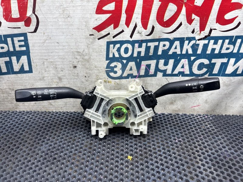 Блок подрулевых переключателей Mazda Bongo SK22M R2 (б/у)
