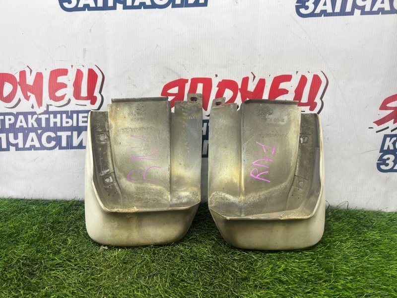 Брызговик Honda Stream RN1 D17A задний (б/у)