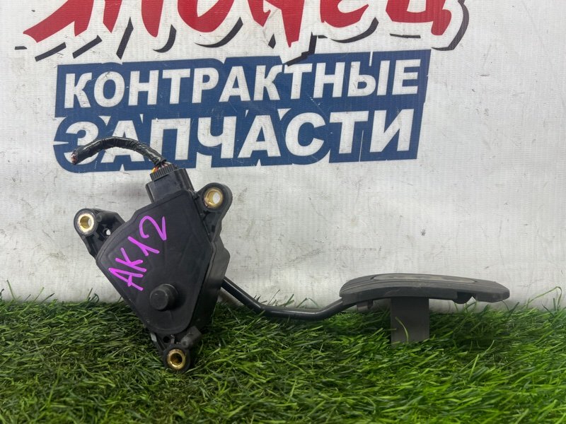 Педаль газа Nissan March AK12 CR12DE (б/у)