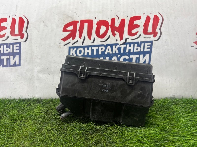 Блок предохранителей под капот Toyota Alphard ANH15 2AZ-FE (б/у)