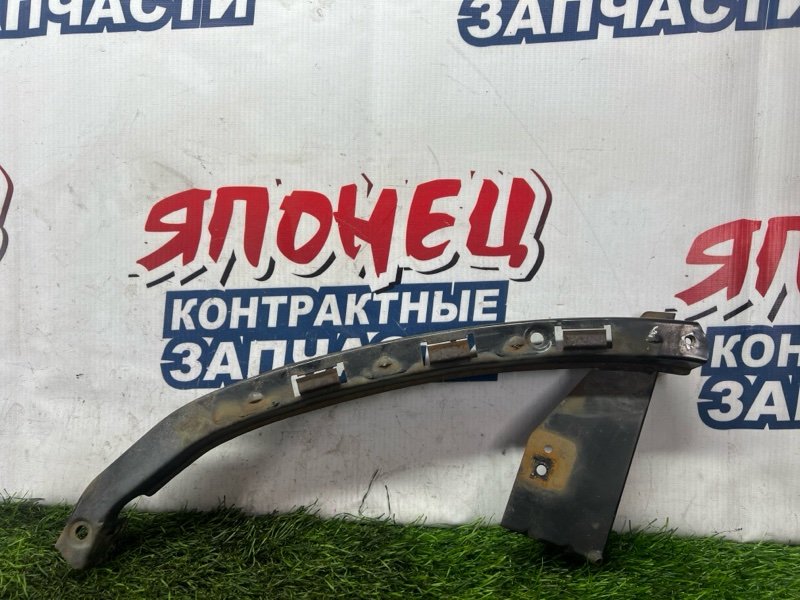 Планка под дворники Honda Stream RN1 D17A передняя левая (б/у)