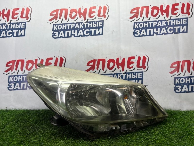 Фара Toyota Vitz KSP130 1KR-FE передняя правая (б/у)