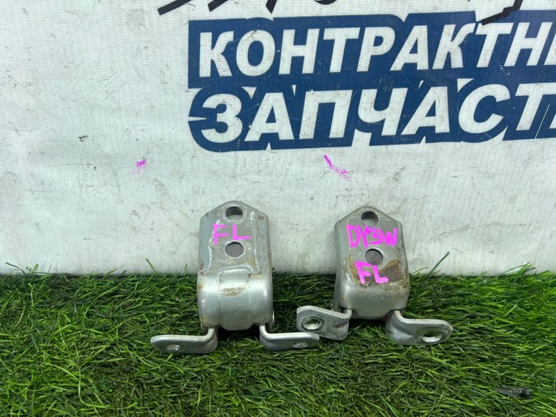 Петля двери Mazda Demio DY3W ZJVE передняя левая (б/у)