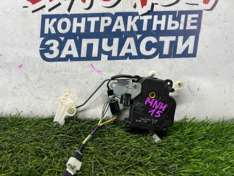 Сервопривод заслонок печки Toyota Alphard MNH15 1MZ-FE (б/у)