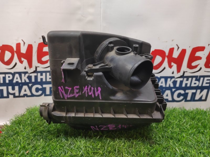Корпус воздушного фильтра Toyota Corolla  Fielder NZE144 1NZ-FE (б/у)