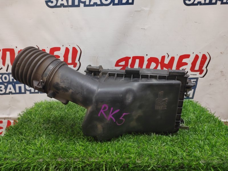 Корпус воздушного фильтра Honda Stepwgn RK5 R20A (б/у)