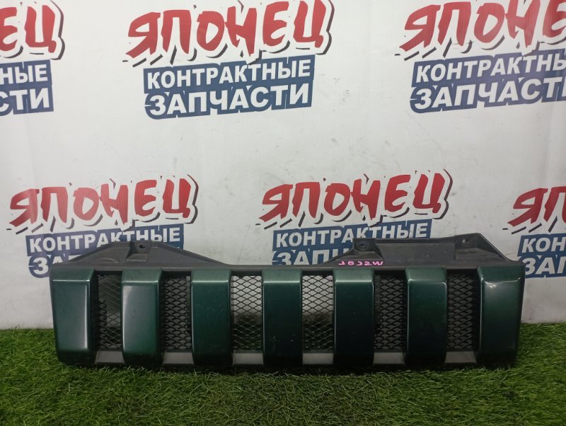 Решетка радиатора Suzuki Jimny JB23W K6AT (б/у)