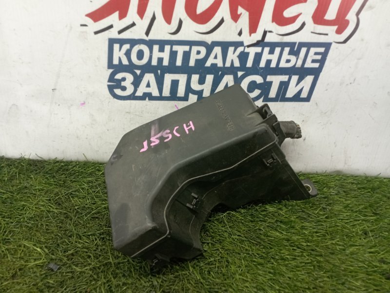 Блок предохранителей под капот Toyota Crown JZS171 1JZ-GE (б/у)