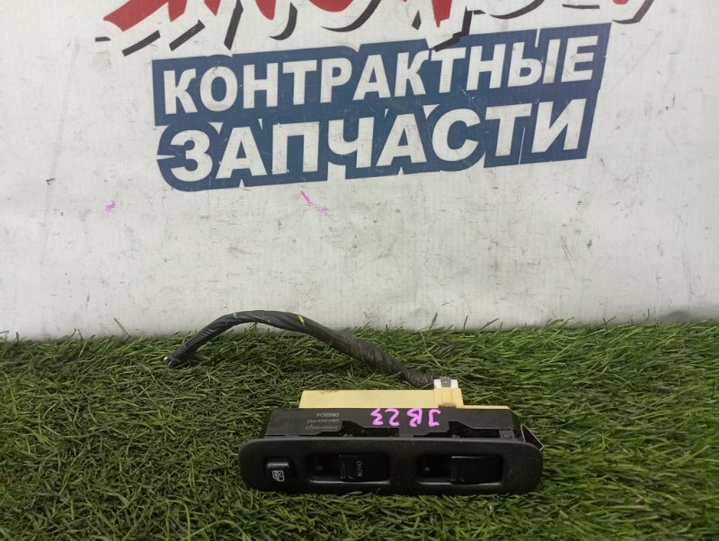 Блок упр. стеклоподьемниками Suzuki Jimny JB23W K6AT передний правый (б/у)