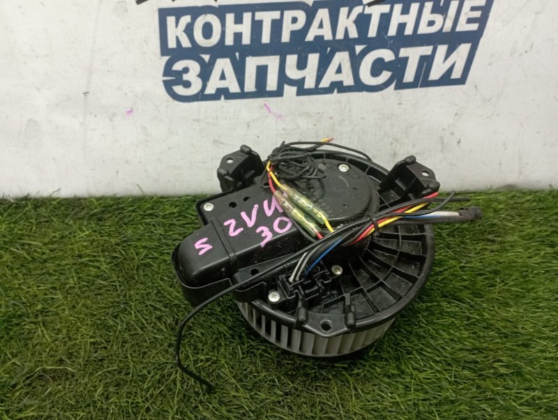 Мотор печки Toyota Prius ZVW30 2ZR-FXE (б/у)