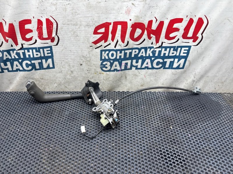 Рычаг переключения кпп Toyota Noah AZR65 1AZ-FSE (б/у)