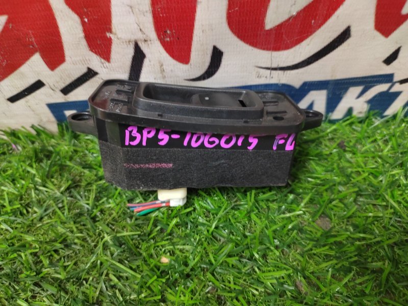 Кнопка стеклоподъемника Subaru Legacy BP5 EJ20 передняя левая (б/у)