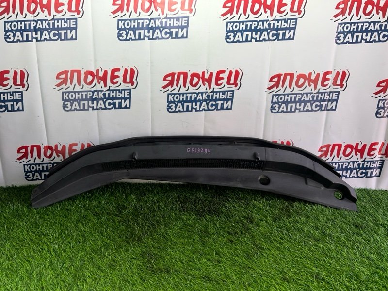 Планка под дворники Honda Fit GP1 LDA (б/у)